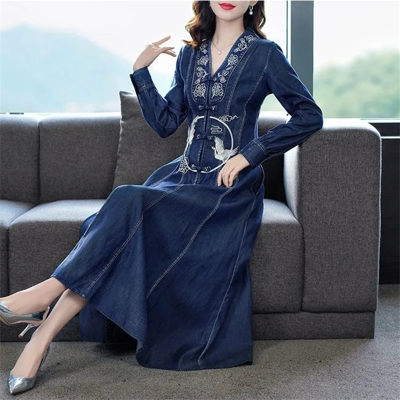 Ethnic Fashion Designer - Ethnic style Single row Buckle Design